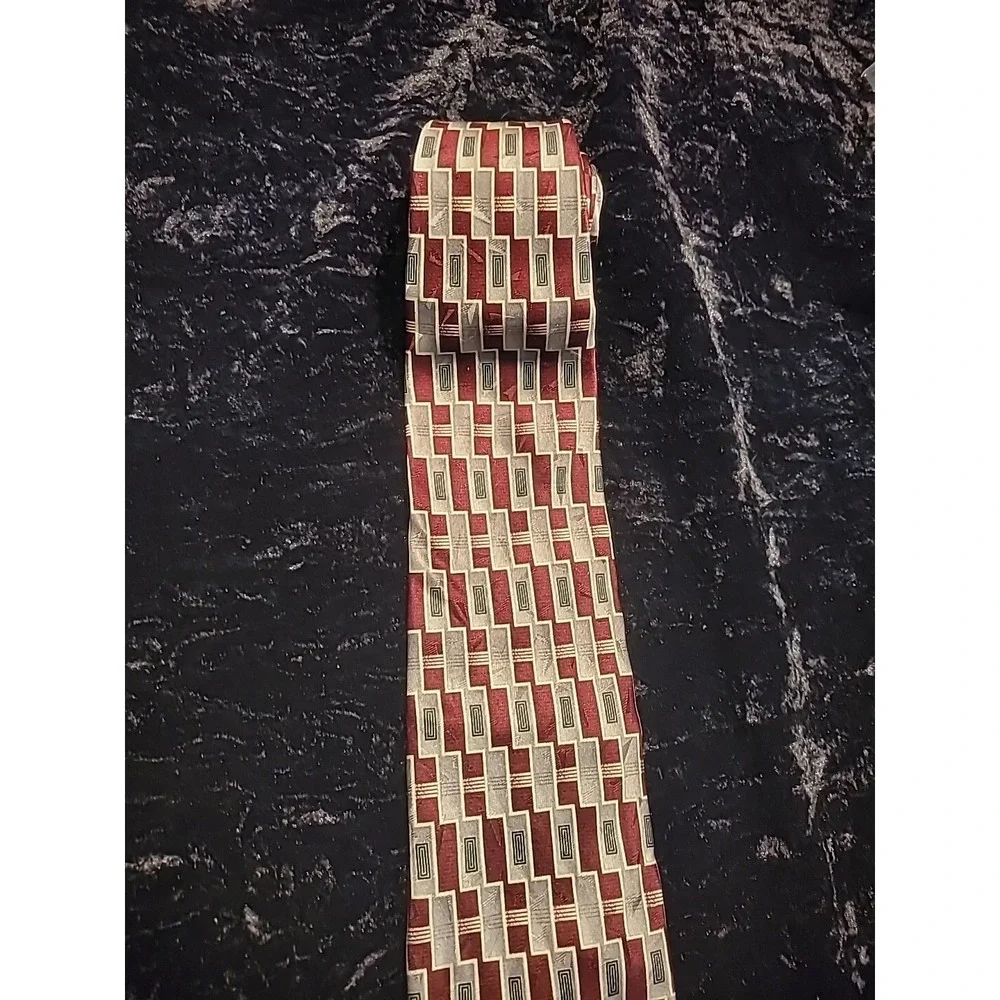 Vintage Pierre Cardin Mens Neck Tie Gray Brown Red Professional Suit